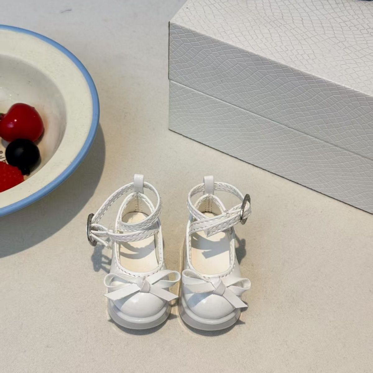 Sapatos de Boneca com Laço Mar - Vintage Collectible Shoes avaliação e preço