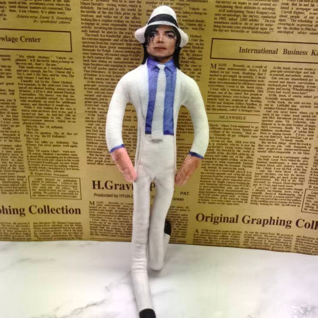 Boneco de Pelúcia Vintage MJ M - Vintage Collectible Dolls avaliação e preço