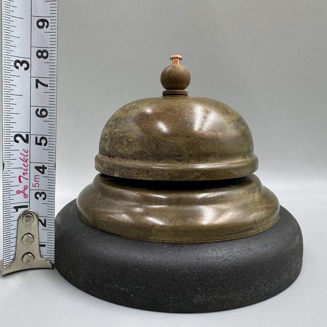 Sino de Latão Vintage Retrô Es - Vintage Collectible Bells avaliação e preço