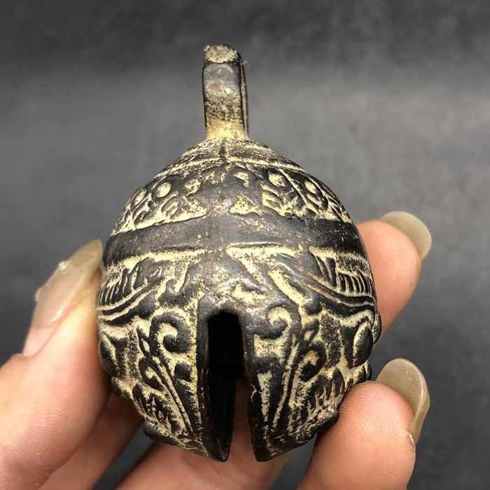 Sino Antigo com Cabeça de Tigr - Vintage Collectible Bells avaliação e preço