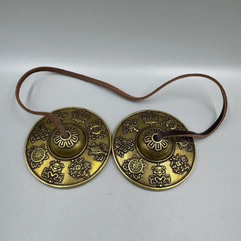 Níbor de latão, design de drag - Vintage Collectible Bells avaliação e preço