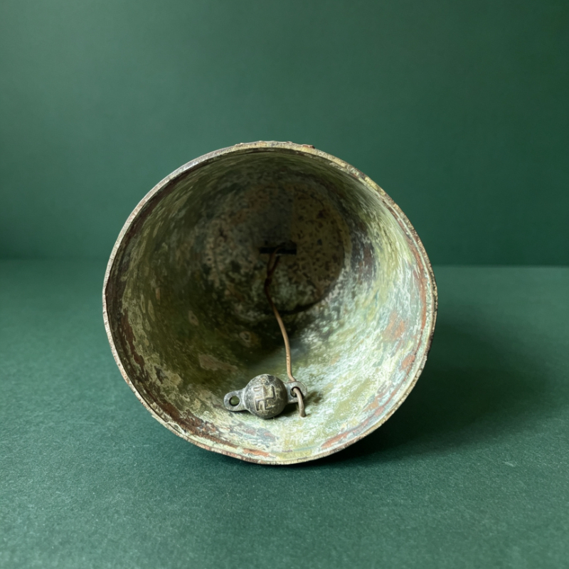 Sino Antigo Suspenso para Temp - Vintage Collectible Bells avaliação e preço
