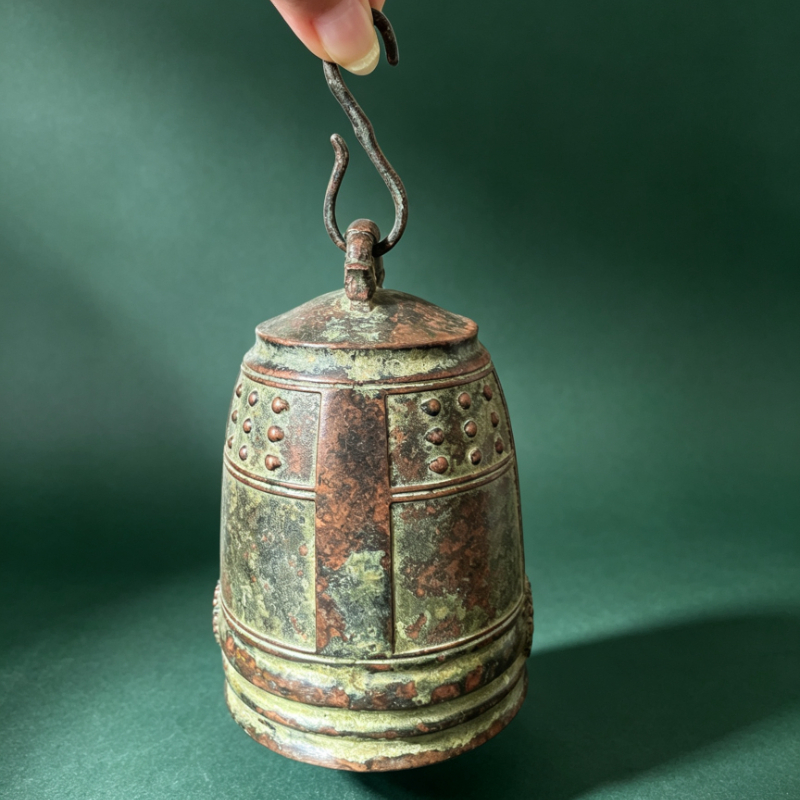 Sino Antigo Suspenso para Temp - Vintage Collectible Bells avaliação e preço