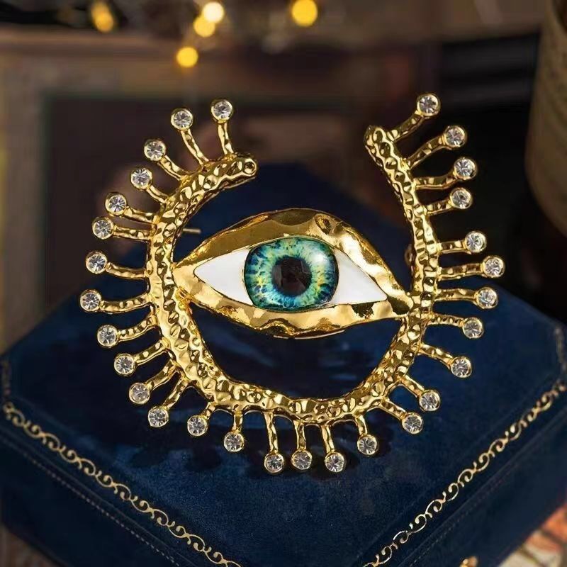 Crachás de mau olhado azul vin - Collectible Vintage Brooches avaliação e preço